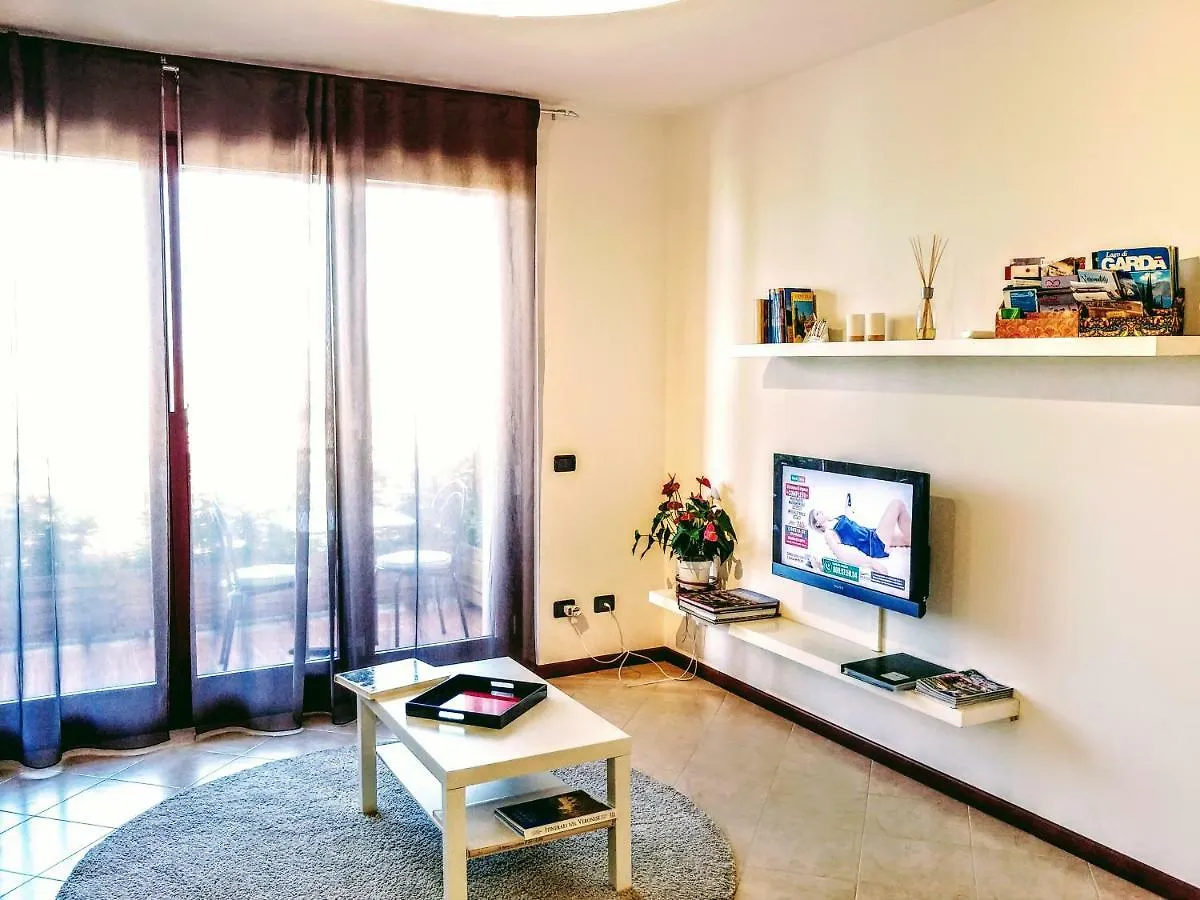 'La Quercia' Top Floor Flat Verona 0*,